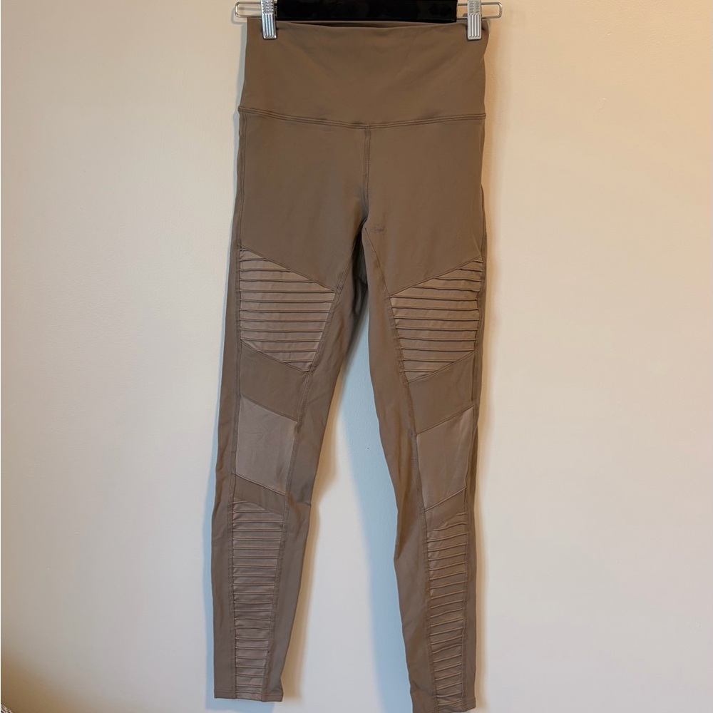 Alo Olive Green Leggings - Picture 2 of 14